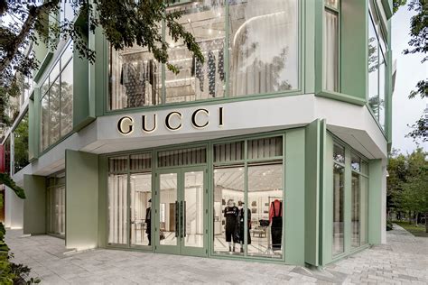 Gucci store Miami Florida